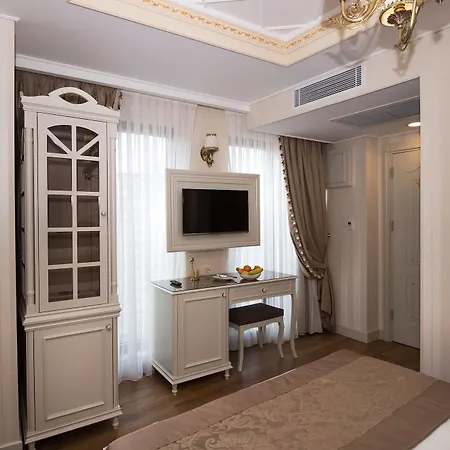 Town Hotell