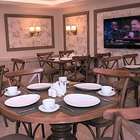 فندق Town 3*