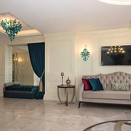 Town Hotel 3*