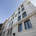 Town Ξενοδοχείο