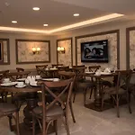 Ξενοδοχείο Town 3*